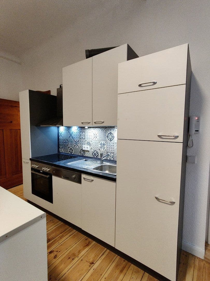 Prenájom bytu 2-izbový 70 m², Wexstr. 29, Berlin, Berlín Prenájom bytu 2-izbový 70 m², Wexstr. 29, Berlin, Berlín