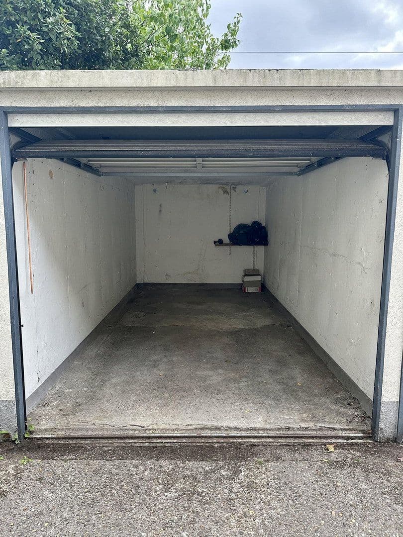 Prenájom bytu 4-izbový 83 m², Hohenzollernstraße, Koblenz, Porýnie-Falcko Prenájom bytu 4-izbový 83 m², Hohenzollernstraße, Koblenz, Porýnie-Falcko
