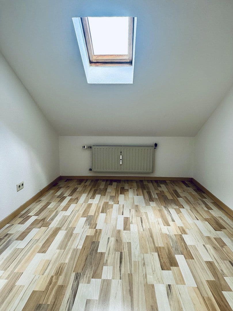 Prenájom bytu 4-izbový 83 m², Hohenzollernstraße, Koblenz, Porýnie-Falcko Prenájom bytu 4-izbový 83 m², Hohenzollernstraße, Koblenz, Porýnie-Falcko