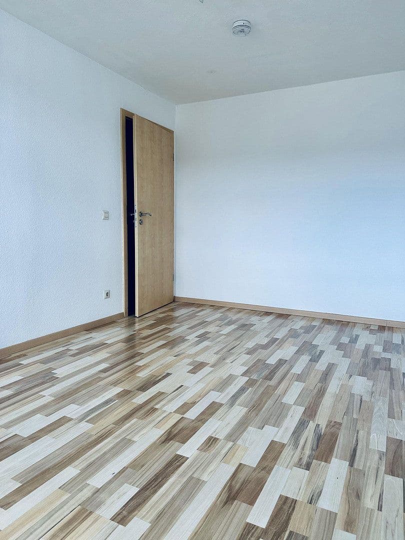 Prenájom bytu 4-izbový 83 m², Hohenzollernstraße, Koblenz, Porýnie-Falcko Prenájom bytu 4-izbový 83 m², Hohenzollernstraße, Koblenz, Porýnie-Falcko