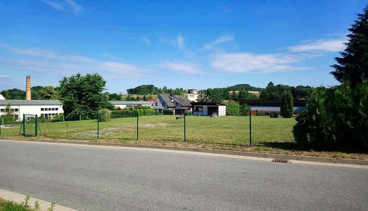 Predaj pozemku 2.147 m², Ebersbach-Neugersdorf, Sasko Predaj pozemku 2.147 m², Ebersbach-Neugersdorf, Sasko