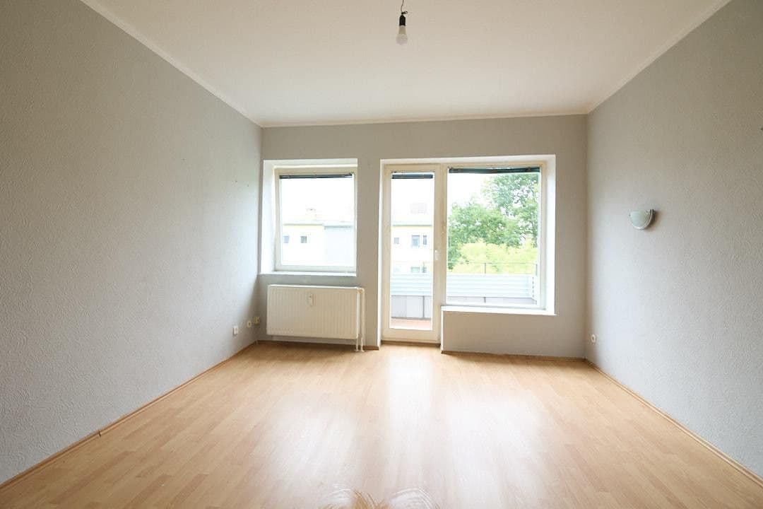 Predaj bytu 3-izbový 70 m², Heilmannring, Berlin, Berlín Predaj bytu 3-izbový 70 m², Heilmannring, Berlin, Berlín