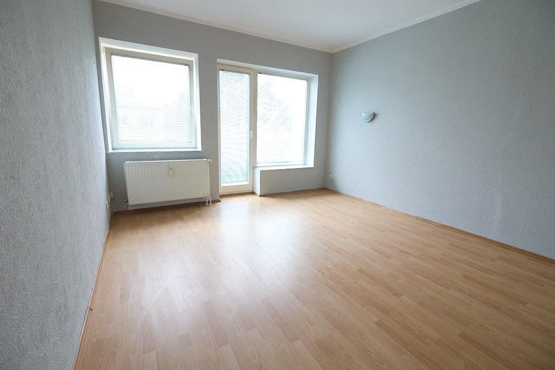 Predaj bytu 3-izbový 70 m², Heilmannring, Berlin, Berlín Predaj bytu 3-izbový 70 m², Heilmannring, Berlin, Berlín