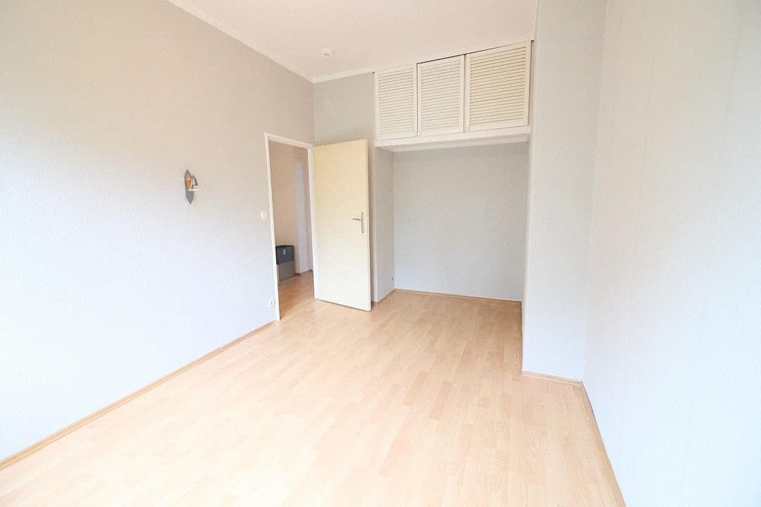 Predaj bytu 3-izbový 70 m², Heilmannring, Berlin, Berlín Predaj bytu 3-izbový 70 m², Heilmannring, Berlin, Berlín