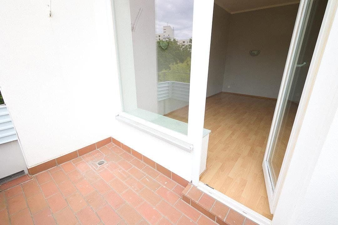 Predaj bytu 3-izbový 70 m², Heilmannring, Berlin, Berlín Predaj bytu 3-izbový 70 m², Heilmannring, Berlin, Berlín