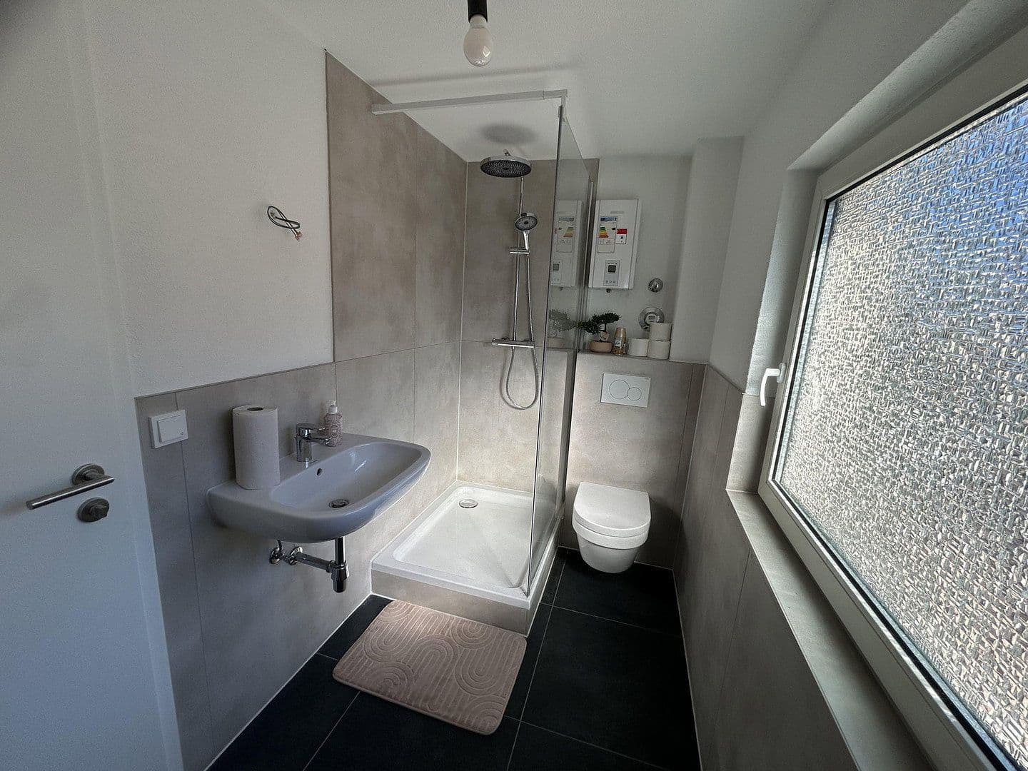 Prenájom bytu 3-izbový 74 m², Pfungstadt, Hesensko Prenájom bytu 3-izbový 74 m², Pfungstadt, Hesensko