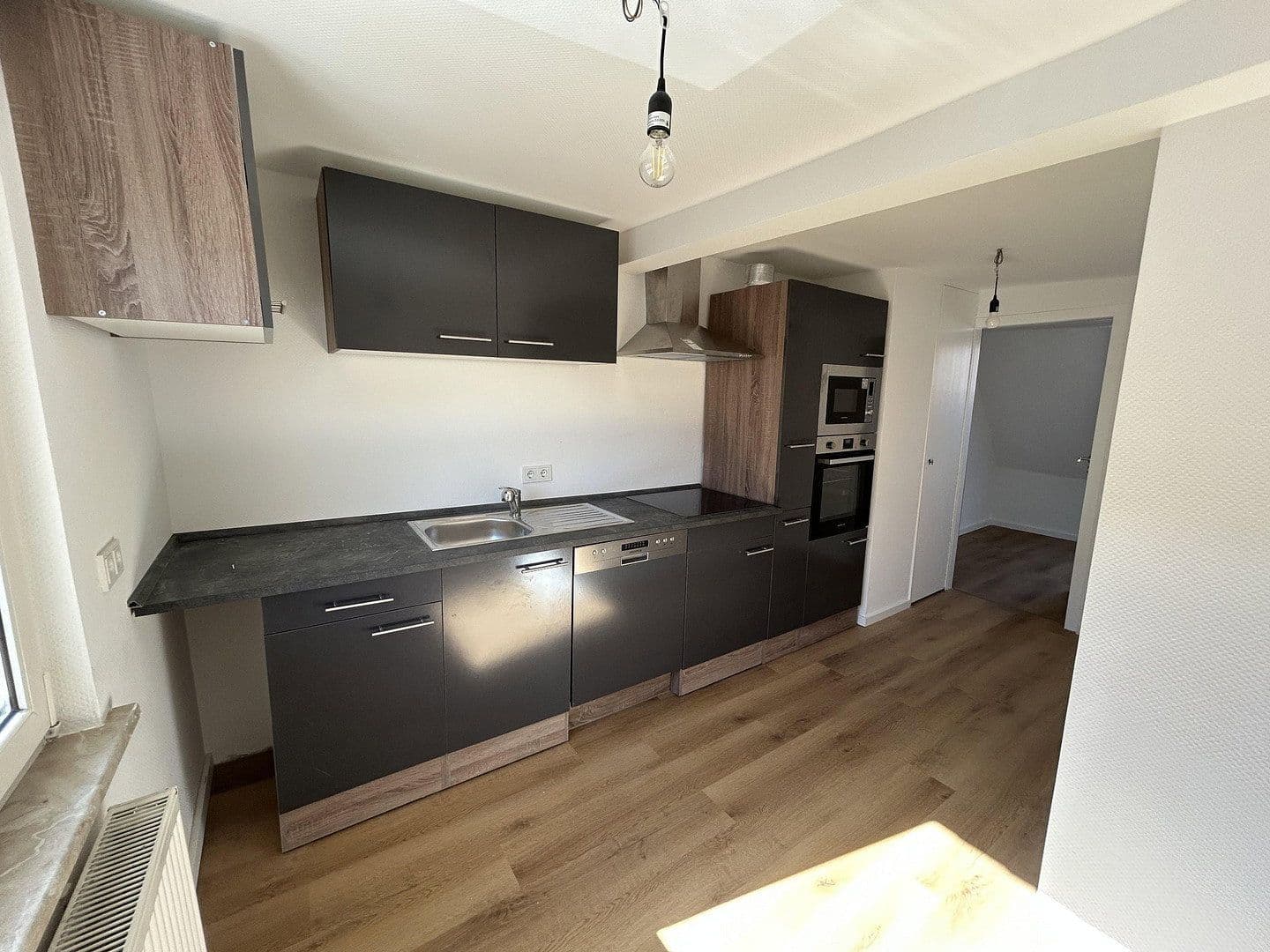 Prenájom bytu 3-izbový 74 m², Pfungstadt, Hesensko Prenájom bytu 3-izbový 74 m², Pfungstadt, Hesensko