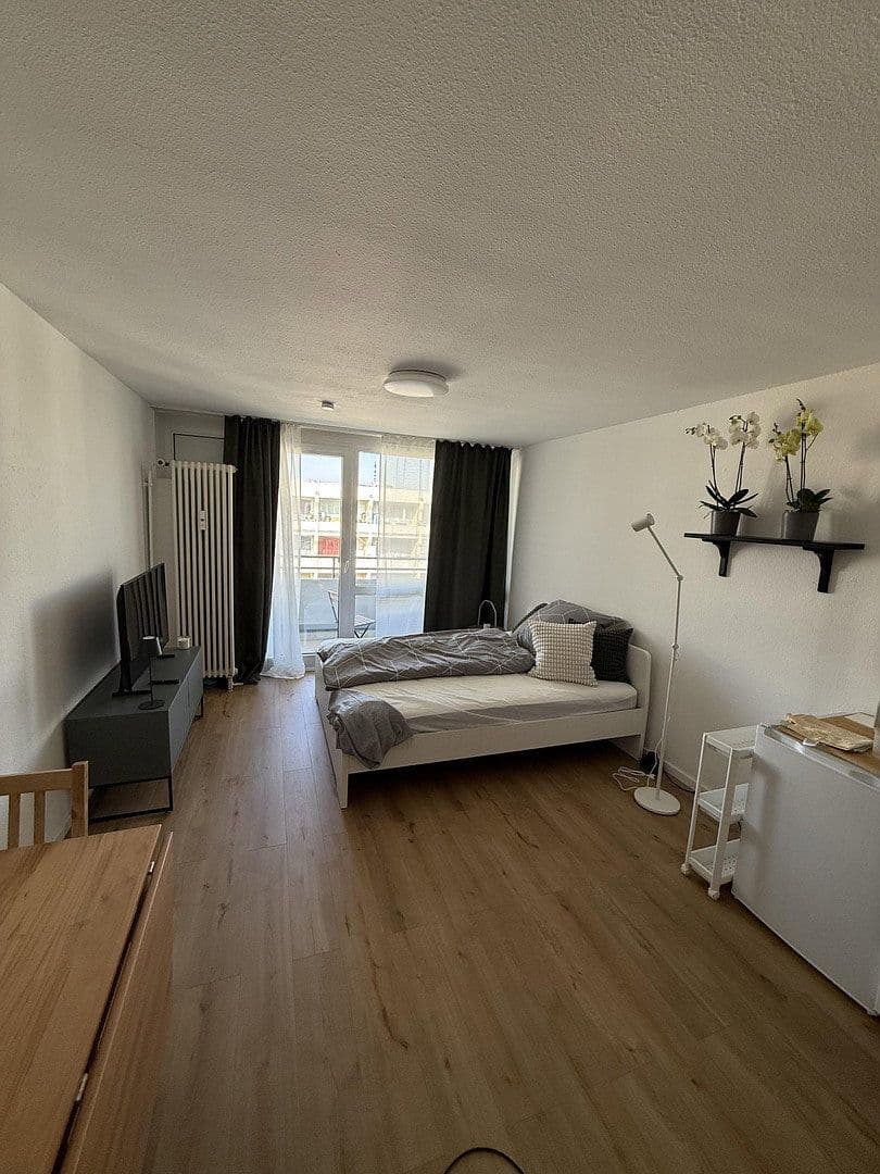 Prenájom bytu 1-izbový 28 m², Weihenstephanerstr. 3, München, Bavorsko Prenájom bytu 1-izbový 28 m², Weihenstephanerstr. 3, München, Bavorsko