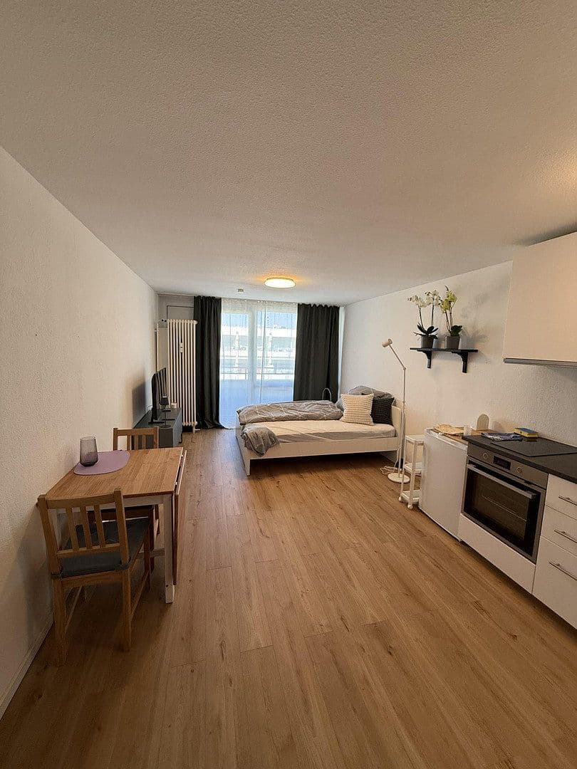 Prenájom bytu 1-izbový 28 m², Weihenstephanerstr. 3, München, Bavorsko Prenájom bytu 1-izbový 28 m², Weihenstephanerstr. 3, München, Bavorsko