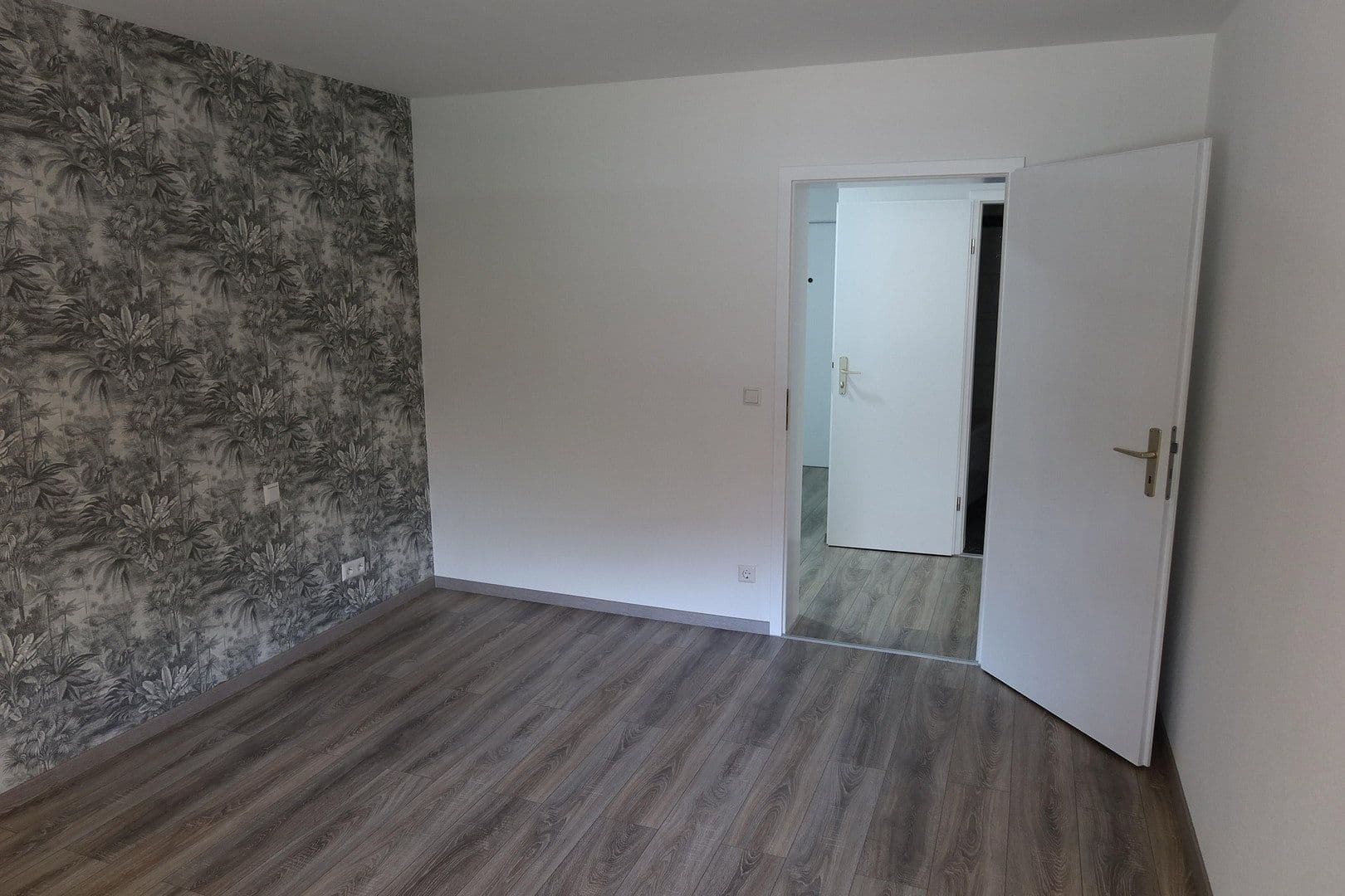 Predaj bytu 3-izbový 84 m², Am Feldrand 8, Niefern-Öschelbronn, Bádensko-Wurttembersko Predaj bytu 3-izbový 84 m², Am Feldrand 8, Niefern-Öschelbronn, Bádensko-Wurttembersko