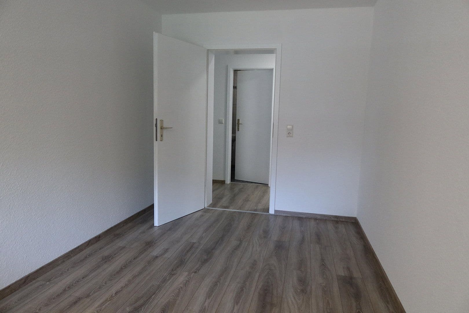 Predaj bytu 3-izbový 84 m², Am Feldrand 8, Niefern-Öschelbronn, Bádensko-Wurttembersko Predaj bytu 3-izbový 84 m², Am Feldrand 8, Niefern-Öschelbronn, Bádensko-Wurttembersko