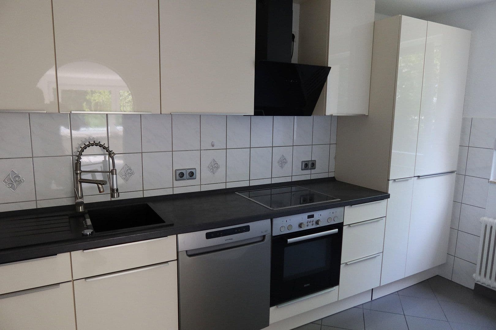 Predaj bytu 3-izbový 84 m², Am Feldrand 8, Niefern-Öschelbronn, Bádensko-Wurttembersko Predaj bytu 3-izbový 84 m², Am Feldrand 8, Niefern-Öschelbronn, Bádensko-Wurttembersko