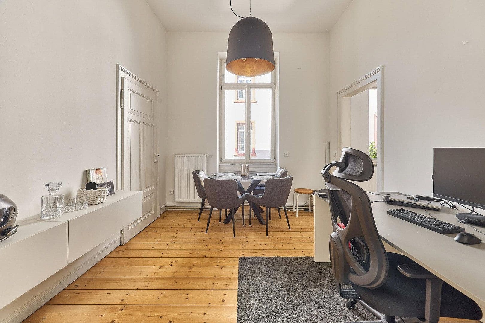 Prenájom bytu 2-izbový 61 m², Mannheim, Bádensko-Wurttembersko Prenájom bytu 2-izbový 61 m², Mannheim, Bádensko-Wurttembersko