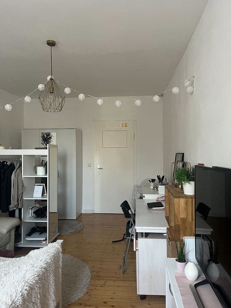 Prenájom bytu 2-izbový 61 m², Ludwigshafen am Rhein, Porýnie-Falcko Prenájom bytu 2-izbový 61 m², Ludwigshafen am Rhein, Porýnie-Falcko
