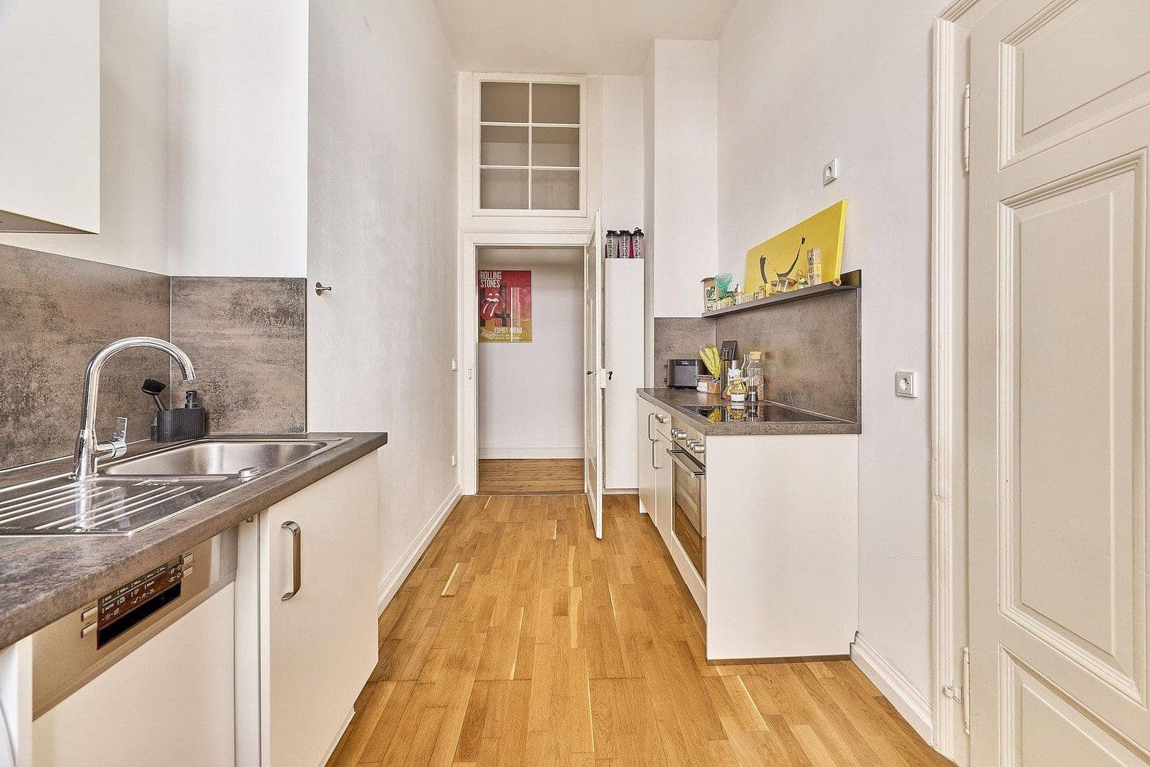 Prenájom bytu 2-izbový 61 m², Mannheim, Bádensko-Wurttembersko Prenájom bytu 2-izbový 61 m², Mannheim, Bádensko-Wurttembersko