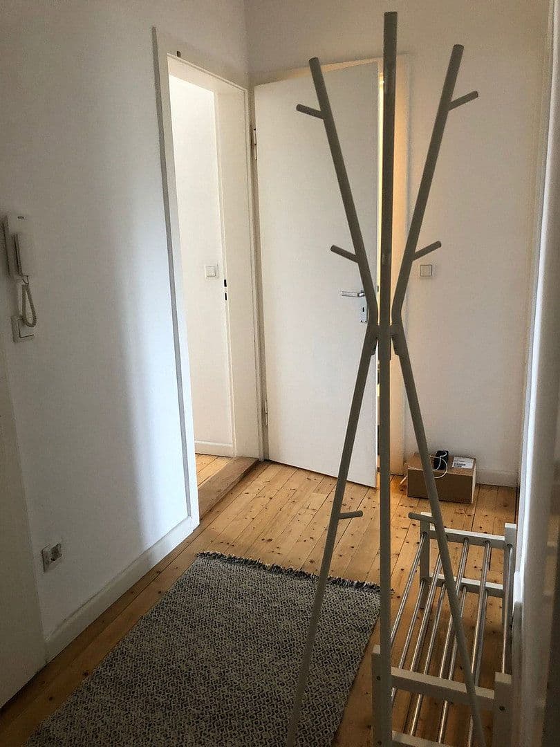 Prenájom bytu 2-izbový 61 m², Ludwigshafen am Rhein, Porýnie-Falcko Prenájom bytu 2-izbový 61 m², Ludwigshafen am Rhein, Porýnie-Falcko