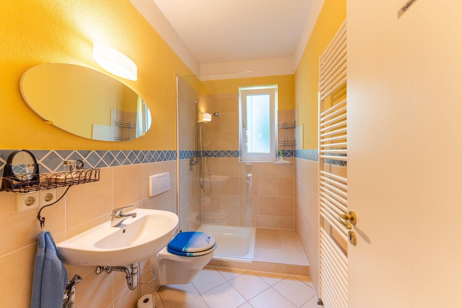 Predaj domu 196 m², pozemok 590 m², Thiviersstr. 4, Östringen, Bádensko-Wurttembersko Predaj domu 196 m², pozemok 590 m², Thiviersstr. 4, Östringen, Bádensko-Wurttembersko