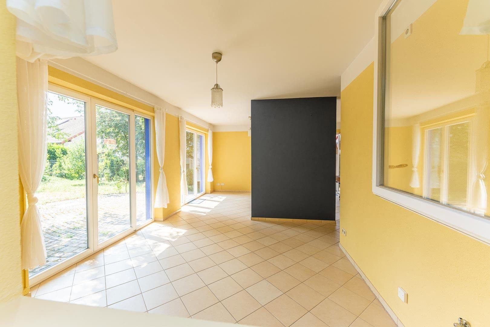 Predaj domu 196 m², pozemok 590 m², Thiviersstr. 4, Östringen, Bádensko-Wurttembersko Predaj domu 196 m², pozemok 590 m², Thiviersstr. 4, Östringen, Bádensko-Wurttembersko