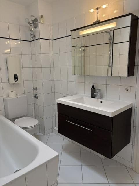 Predaj bytu 2-izbový 61 m², Bergstedter Chaussee 196, Hamburg, Hamburg Predaj bytu 2-izbový 61 m², Bergstedter Chaussee 196, Hamburg, Hamburg