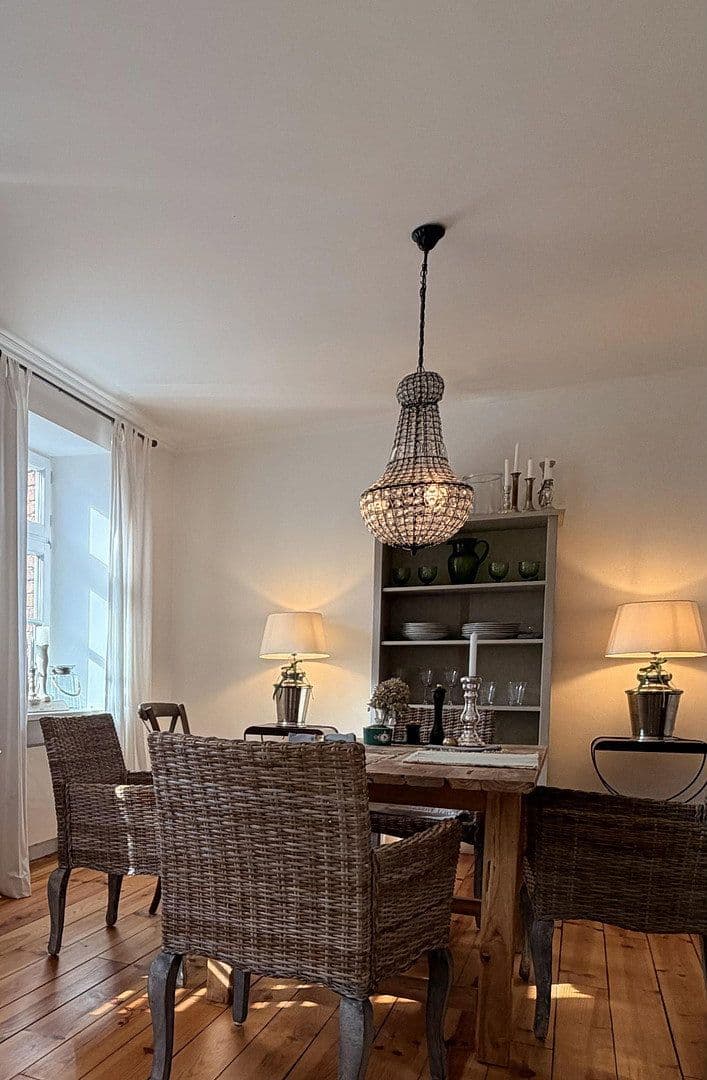 Predaj domu 135 m², pozemok 300 m², Neumagen-Dhron, Porýnie-Falcko Predaj domu 135 m², pozemok 300 m², Neumagen-Dhron, Porýnie-Falcko