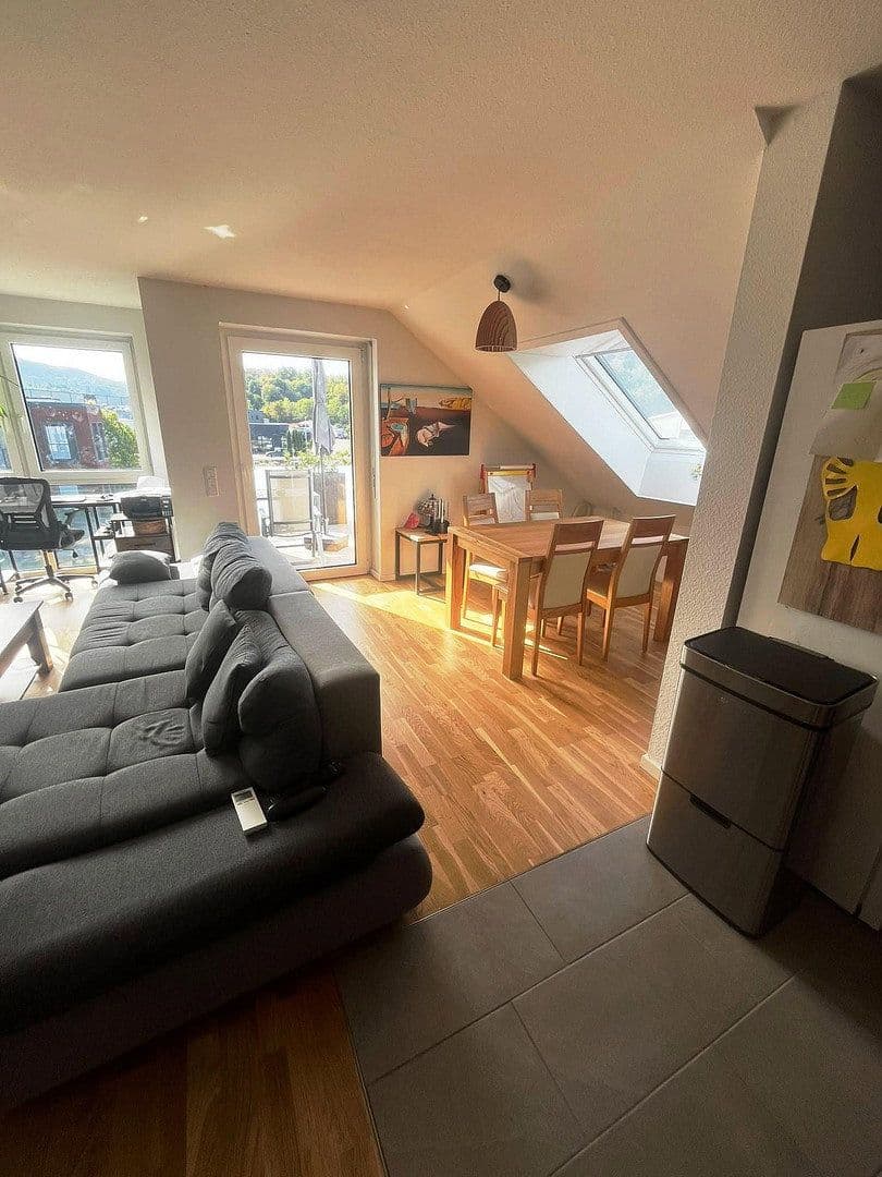 Prenájom bytu 3-izbový 84 m², Gaggenau, Bádensko-Wurttembersko Prenájom bytu 3-izbový 84 m², Gaggenau, Bádensko-Wurttembersko