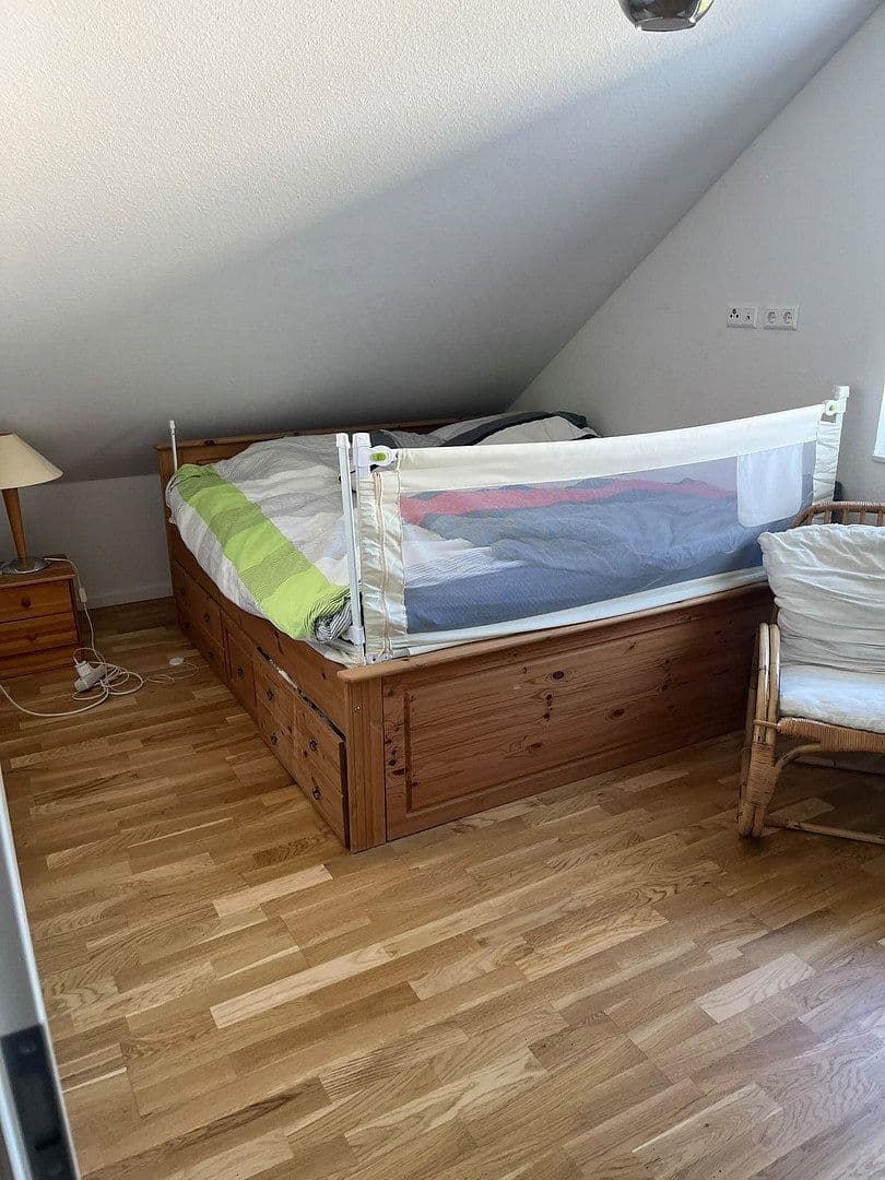 Prenájom bytu 3-izbový 84 m², Gaggenau, Bádensko-Wurttembersko Prenájom bytu 3-izbový 84 m², Gaggenau, Bádensko-Wurttembersko