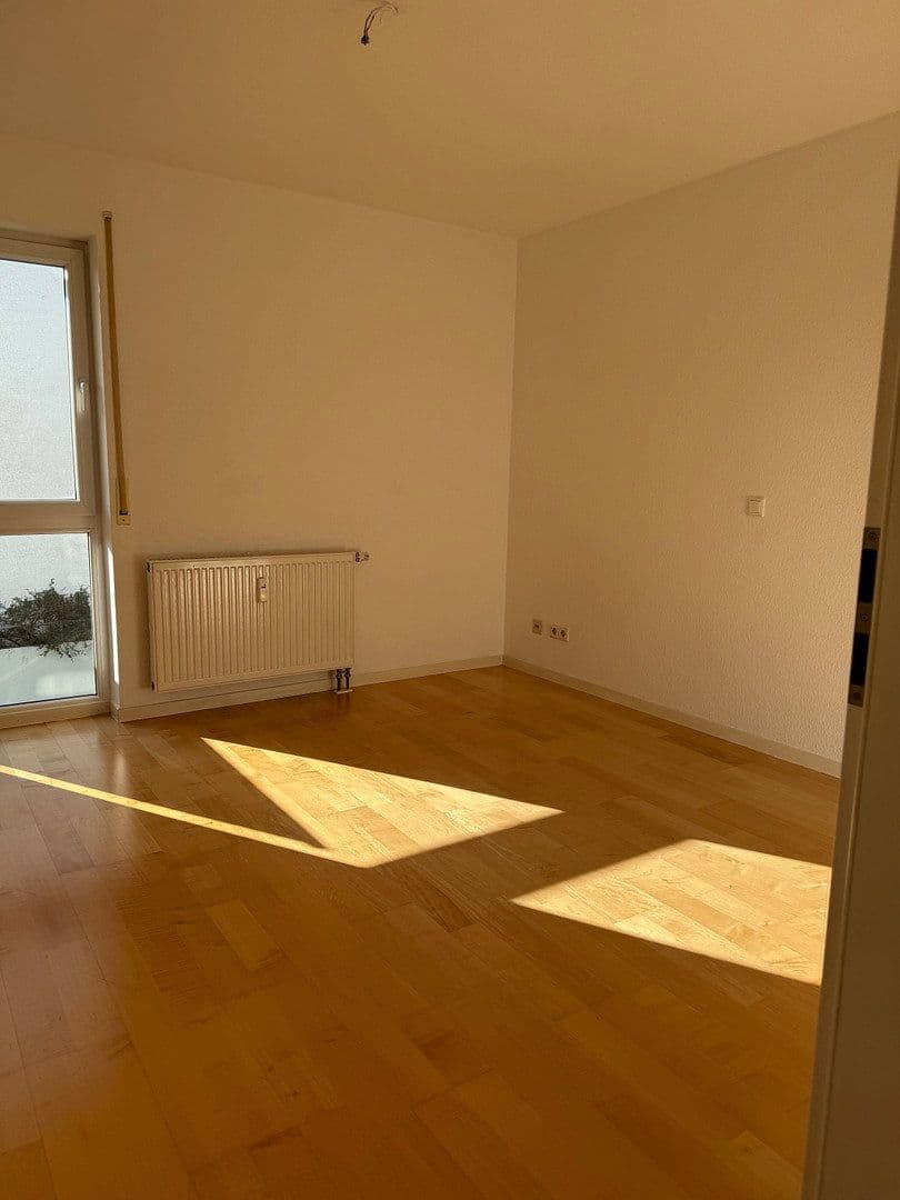Prenájom bytu 3-izbový 72 m², Raihingstraße 52, Kusterdingen, Bádensko-Wurttembersko Prenájom bytu 3-izbový 72 m², Raihingstraße 52, Kusterdingen, Bádensko-Wurttembersko