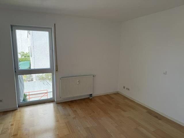 Prenájom bytu 3-izbový 72 m², Kusterdingen, Bádensko-Wurttembersko Prenájom bytu 3-izbový 72 m², Kusterdingen, Bádensko-Wurttembersko