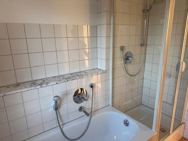 Prenájom bytu 3-izbový 72 m², Kusterdingen, Bádensko-Wurttembersko Prenájom bytu 3-izbový 72 m², Kusterdingen, Bádensko-Wurttembersko