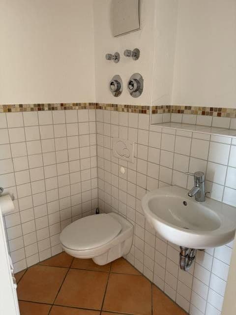 Prenájom bytu 3-izbový 72 m², Kusterdingen, Bádensko-Wurttembersko Prenájom bytu 3-izbový 72 m², Kusterdingen, Bádensko-Wurttembersko