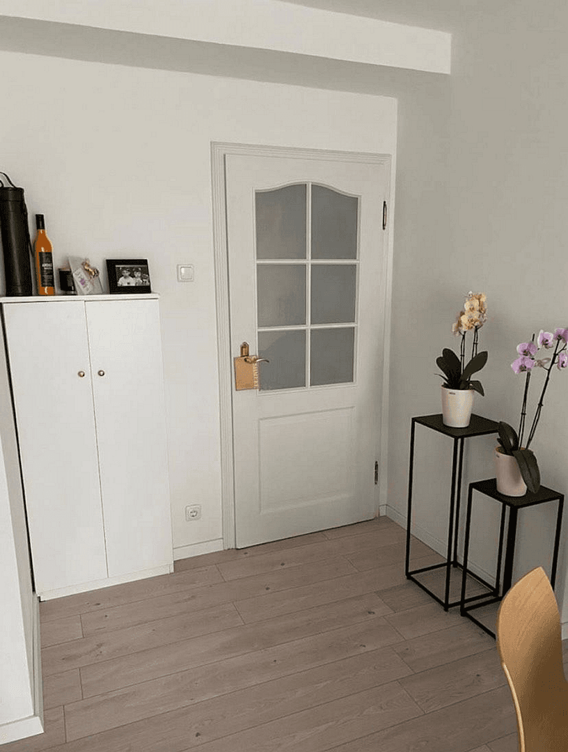 Prenájom bytu 2-izbový 60 m², Düsseldorf, Severné Porýnie - Westfálsko Prenájom bytu 2-izbový 60 m², Düsseldorf, Severné Porýnie - Westfálsko