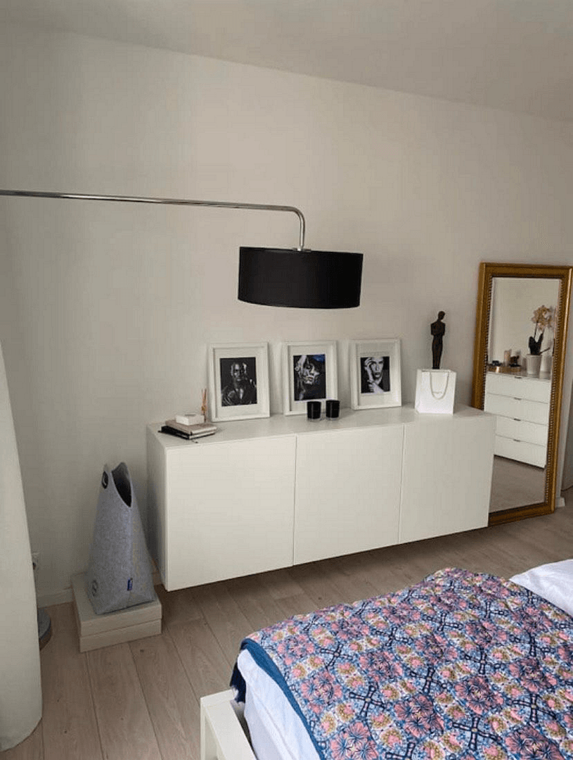 Prenájom bytu 2-izbový 60 m², Düsseldorf, Severné Porýnie - Westfálsko Prenájom bytu 2-izbový 60 m², Düsseldorf, Severné Porýnie - Westfálsko