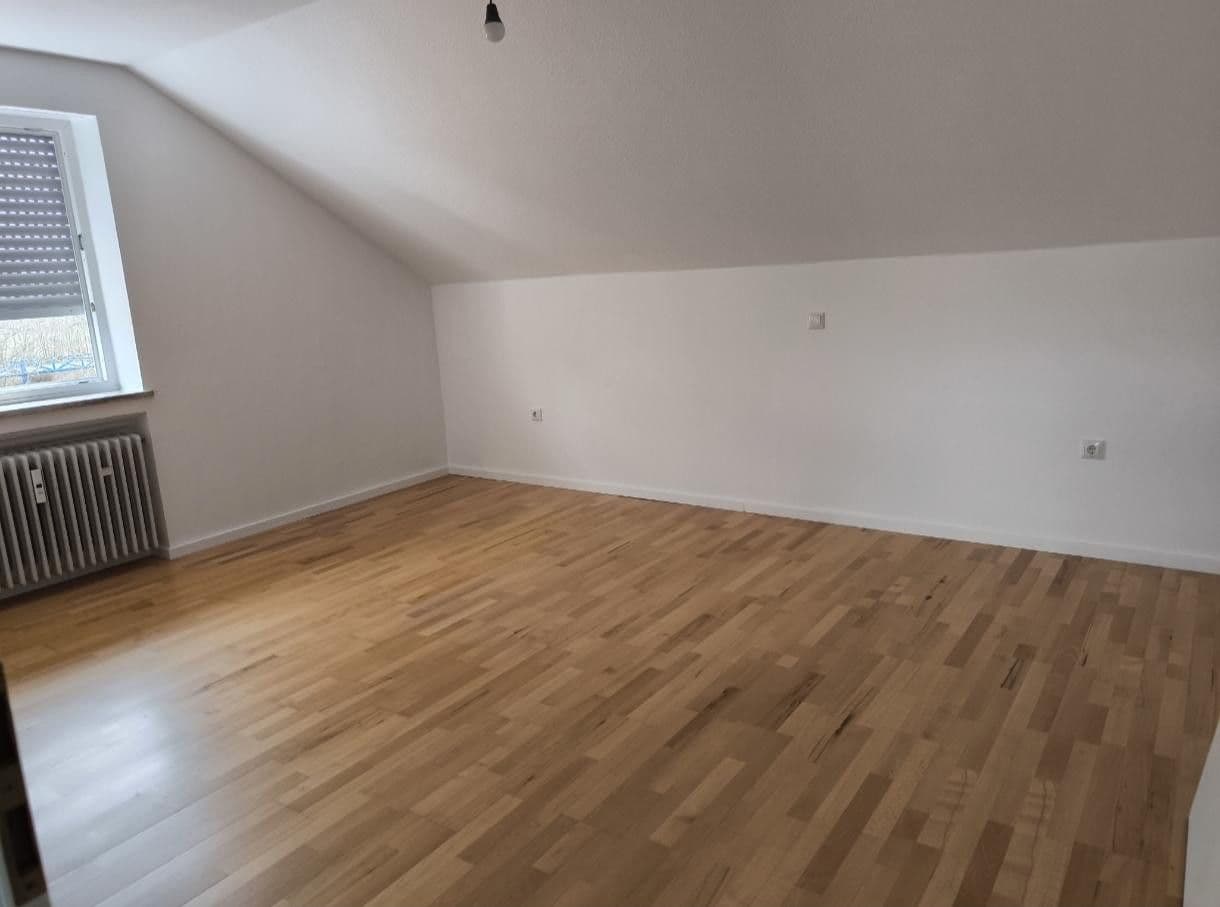 Predaj bytu 3-izbový 85 m², Industrie Str 12, Dasing, Bavorsko Predaj bytu 3-izbový 85 m², Industrie Str 12, Dasing, Bavorsko