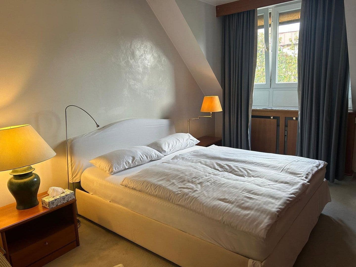 Prenájom bytu 2-izbový 80 m², Knöbelstrasse 4, München, Bavorsko Prenájom bytu 2-izbový 80 m², Knöbelstrasse 4, München, Bavorsko
