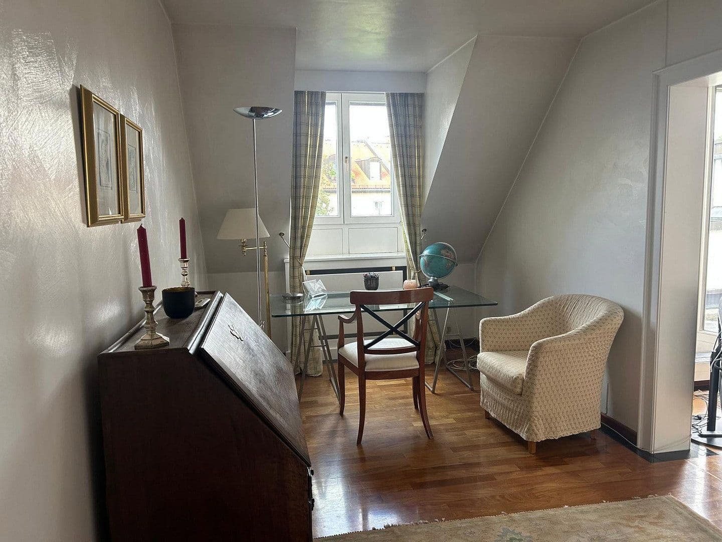 Prenájom bytu 2-izbový 80 m², Knöbelstrasse 4, München, Bavorsko Prenájom bytu 2-izbový 80 m², Knöbelstrasse 4, München, Bavorsko