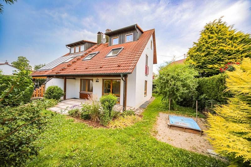 Predaj domu 140 m², pozemok 330 m², Oberdorf 7a, Senden, Bavorsko Predaj domu 140 m², pozemok 330 m², Oberdorf 7a, Senden, Bavorsko