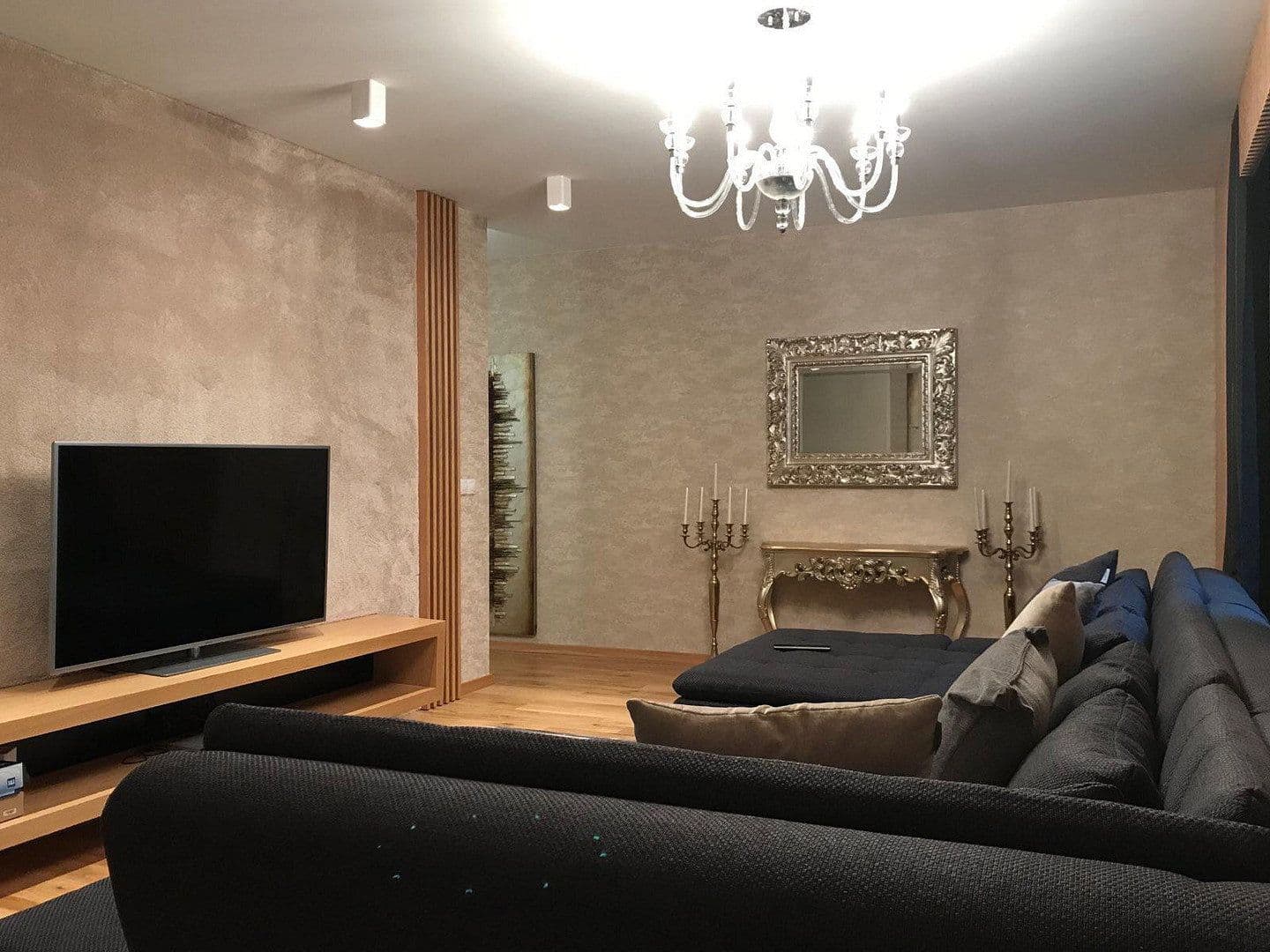 Predaj domu 179 m², pozemok 226 m², Erdinger Straße 13b, Markt Schwaben, Bavorsko Predaj domu 179 m², pozemok 226 m², Erdinger Straße 13b, Markt Schwaben, Bavorsko