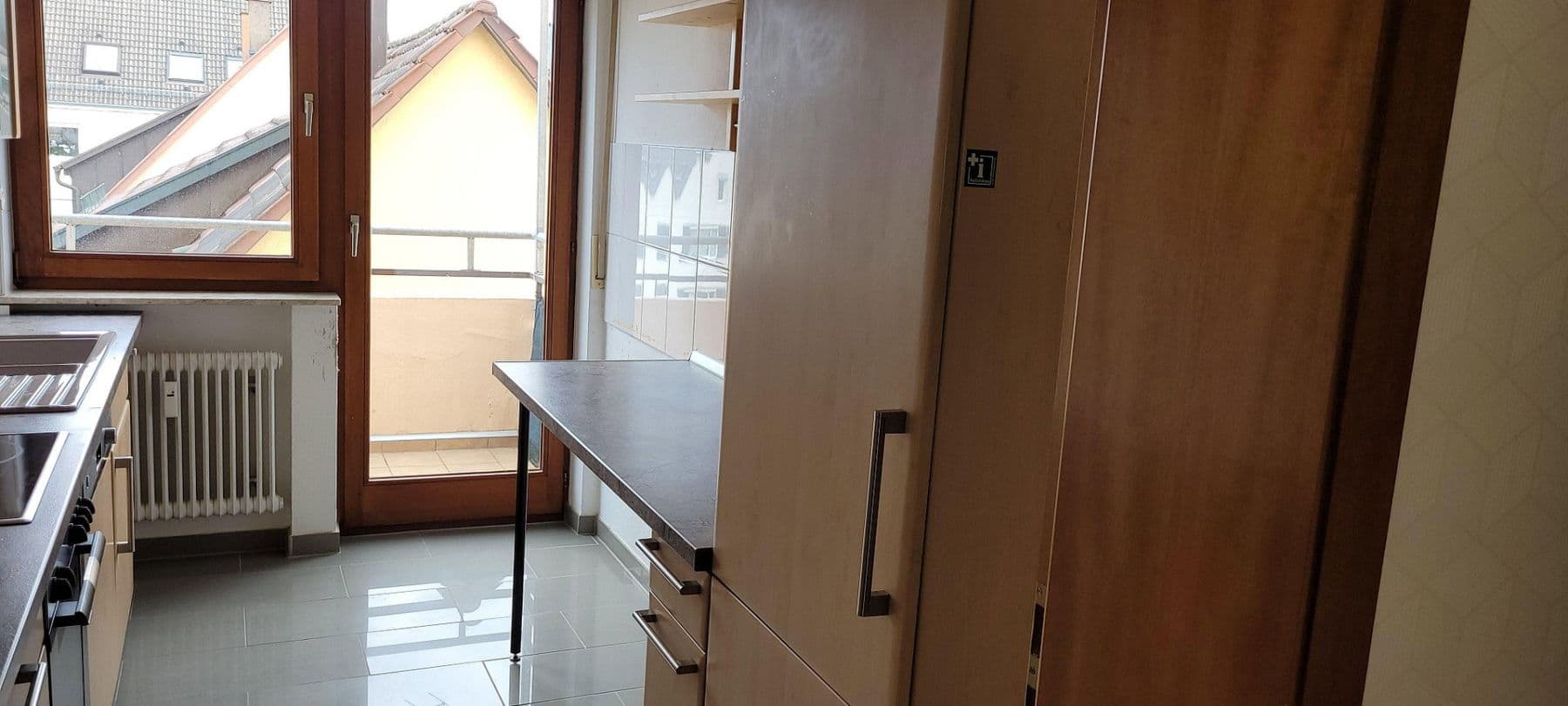 Prenájom bytu 3-izbový 72 m², Stuttgart, Bádensko-Wurttembersko Prenájom bytu 3-izbový 72 m², Stuttgart, Bádensko-Wurttembersko