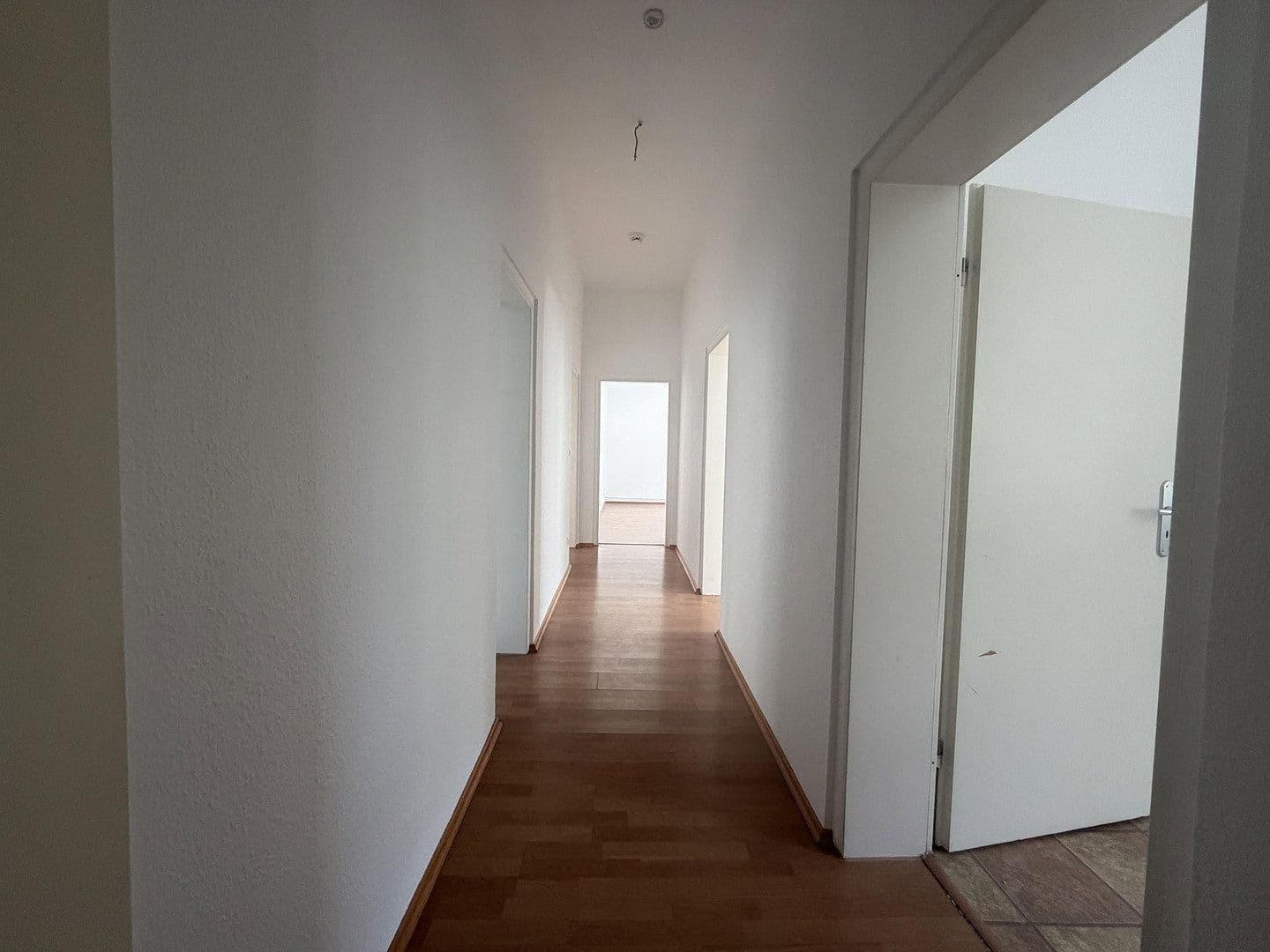 Prenájom bytu 3-izbový 98 m², Eckenheimer Landstraße 103, Frankfurt am Main, Hesensko Prenájom bytu 3-izbový 98 m², Eckenheimer Landstraße 103, Frankfurt am Main, Hesensko