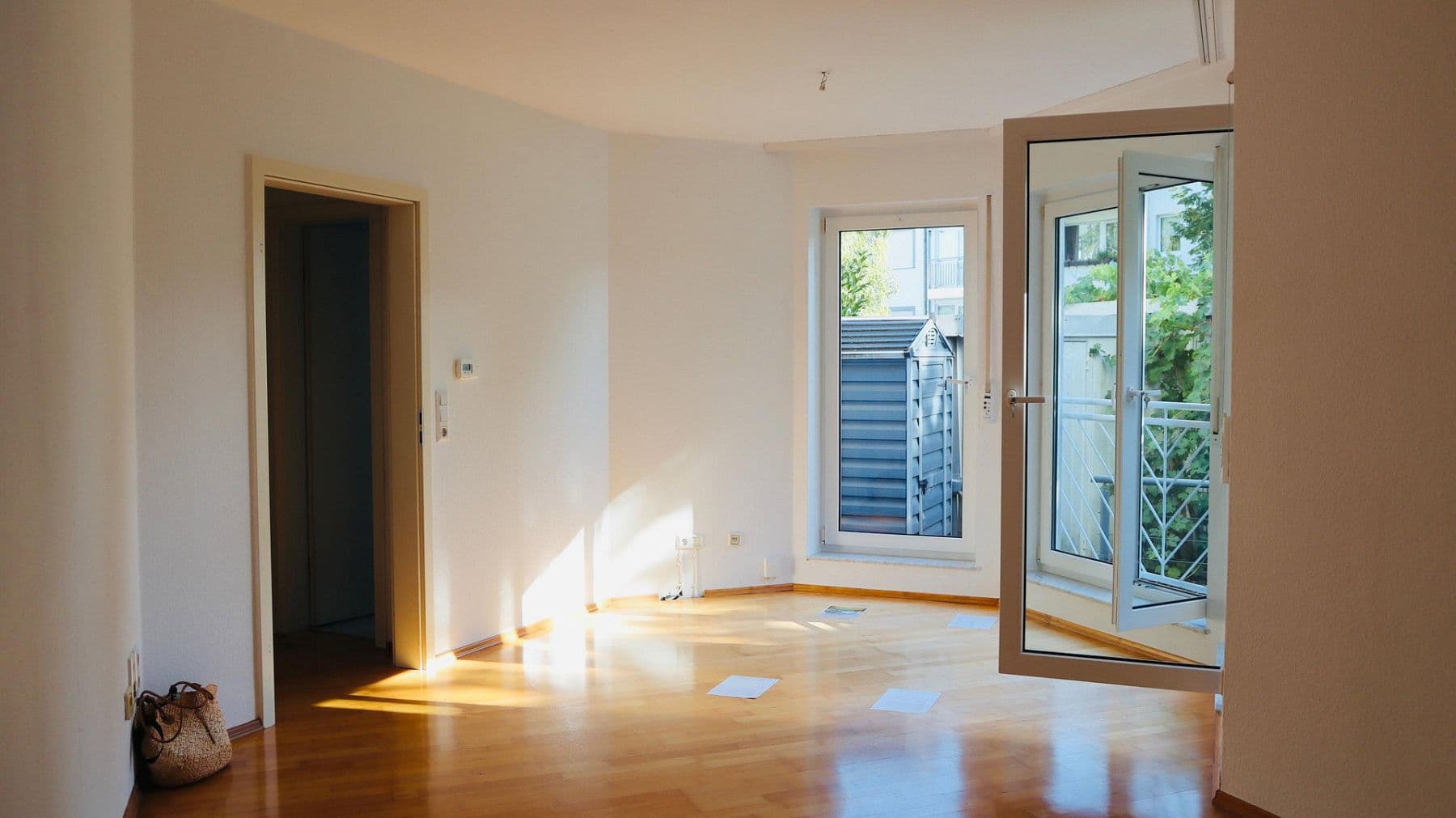 Prenájom bytu 3-izbový 88 m², Frankfurt, Hesensko Prenájom bytu 3-izbový 88 m², Frankfurt, Hesensko