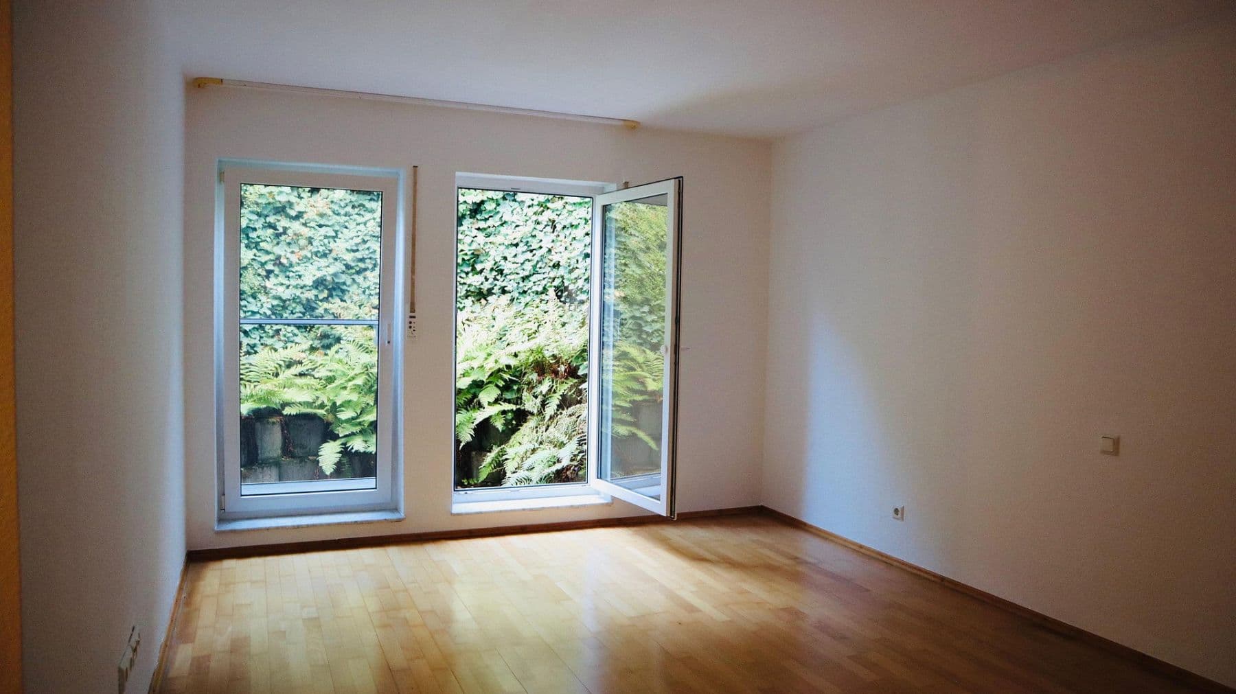 Prenájom bytu 3-izbový 88 m², Frankfurt, Hesensko Prenájom bytu 3-izbový 88 m², Frankfurt, Hesensko