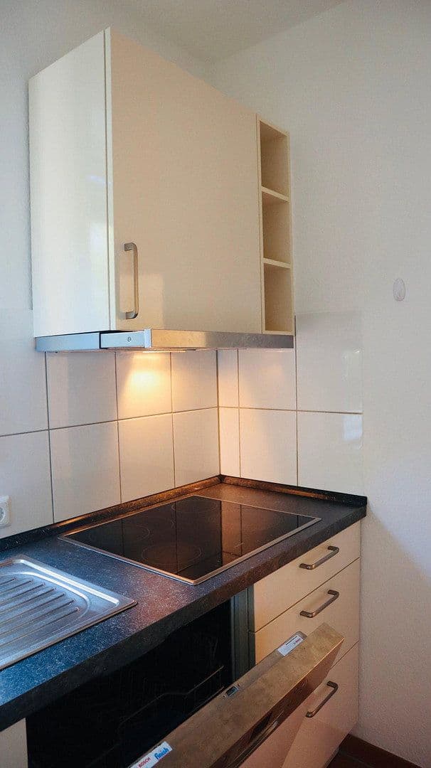 Prenájom bytu 3-izbový 88 m², Frankfurt, Hesensko Prenájom bytu 3-izbový 88 m², Frankfurt, Hesensko