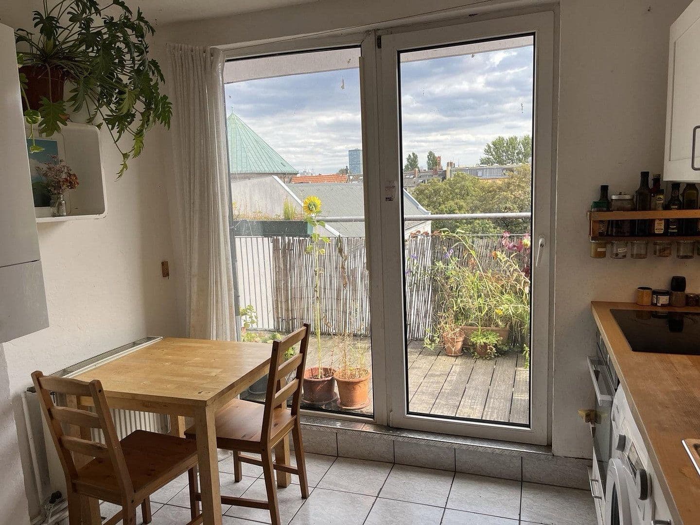 Predaj bytu 2-izbový 70 m², Berlin, Berlín Predaj bytu 2-izbový 70 m², Berlin, Berlín