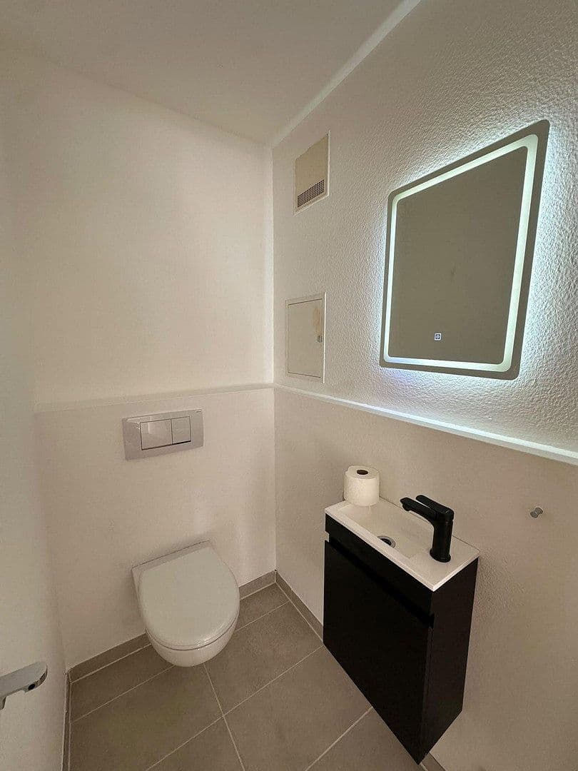 Prenájom bytu 3-izbový 71 m², Kirchheim unter Teck, Bádensko-Wurttembersko Prenájom bytu 3-izbový 71 m², Kirchheim unter Teck, Bádensko-Wurttembersko