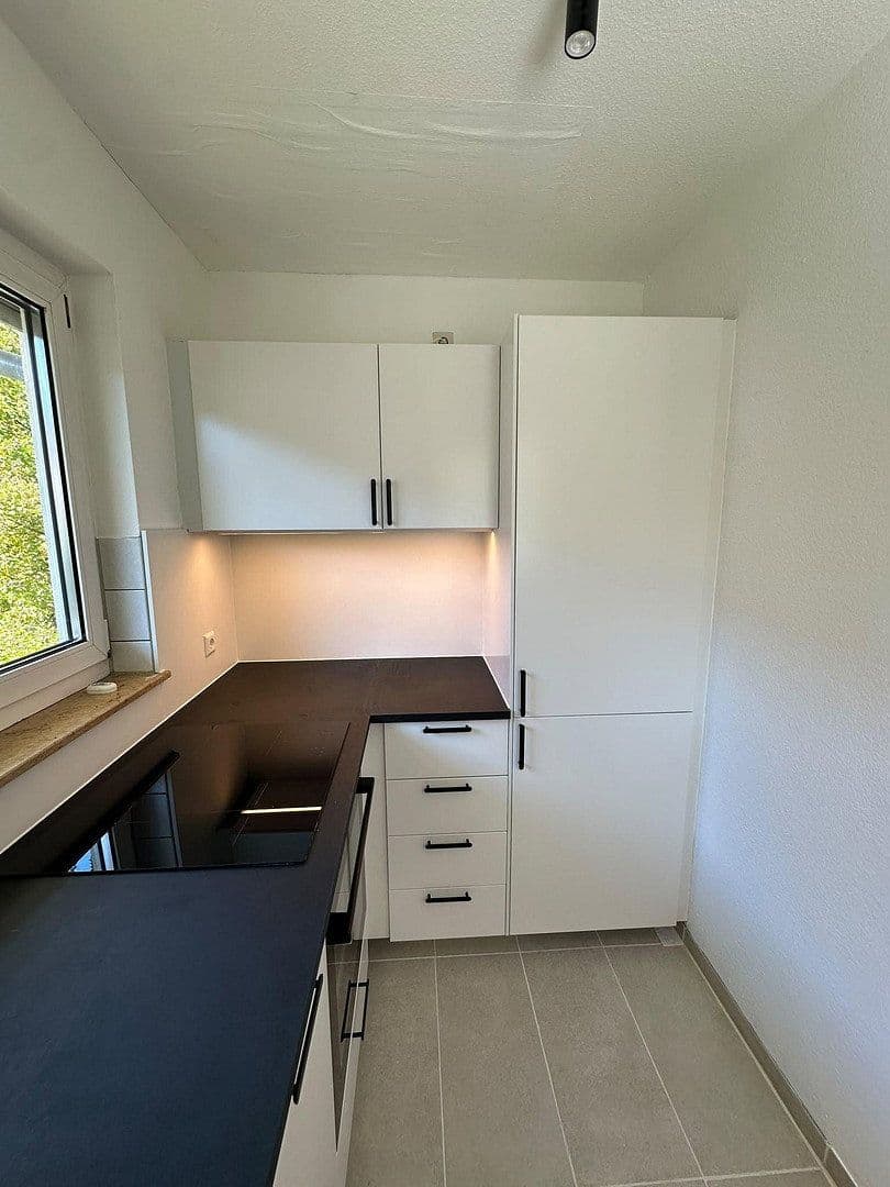 Prenájom bytu 3-izbový 71 m², Kirchheim unter Teck, Bádensko-Wurttembersko Prenájom bytu 3-izbový 71 m², Kirchheim unter Teck, Bádensko-Wurttembersko