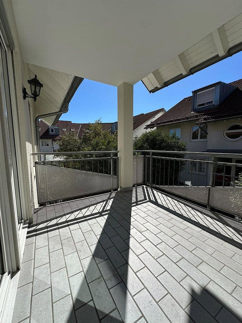 Prenájom bytu 3-izbový 71 m², Kirchheim unter Teck, Bádensko-Wurttembersko Prenájom bytu 3-izbový 71 m², Kirchheim unter Teck, Bádensko-Wurttembersko