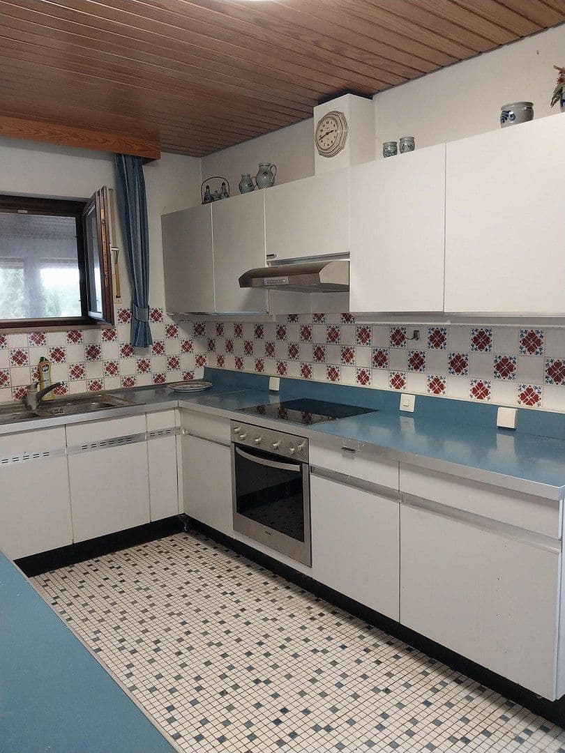 Predaj domu 139 m², pozemok 1.027 m², Kippenheim, Bádensko-Wurttembersko Predaj domu 139 m², pozemok 1.027 m², Kippenheim, Bádensko-Wurttembersko