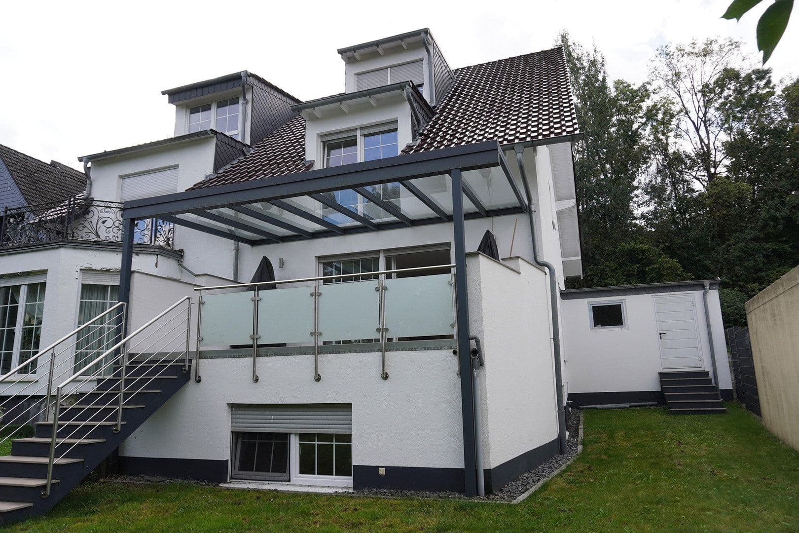 Predaj domu 225 m², pozemok 441 m², Dortmund, Severné Porýnie - Westfálsko Predaj domu 225 m², pozemok 441 m², Dortmund, Severné Porýnie - Westfálsko