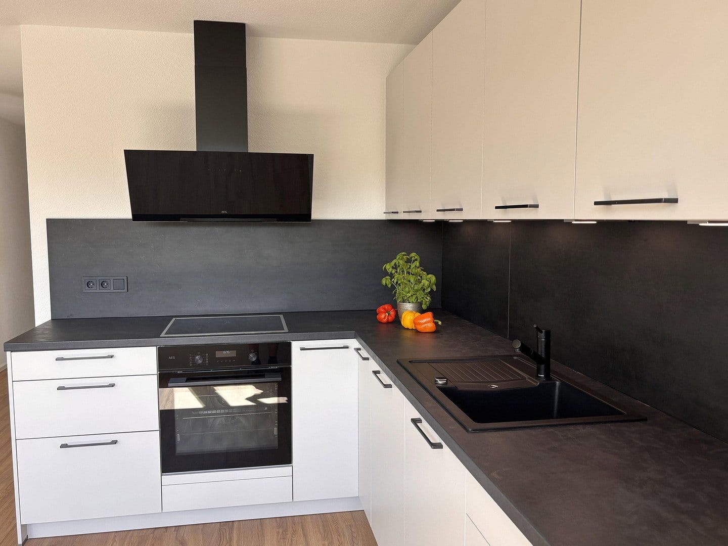 Prenájom bytu 2-izbový 71 m², Wendlinger Str. 45, Nürtingen, Bádensko-Wurttembersko Prenájom bytu 2-izbový 71 m², Wendlinger Str. 45, Nürtingen, Bádensko-Wurttembersko