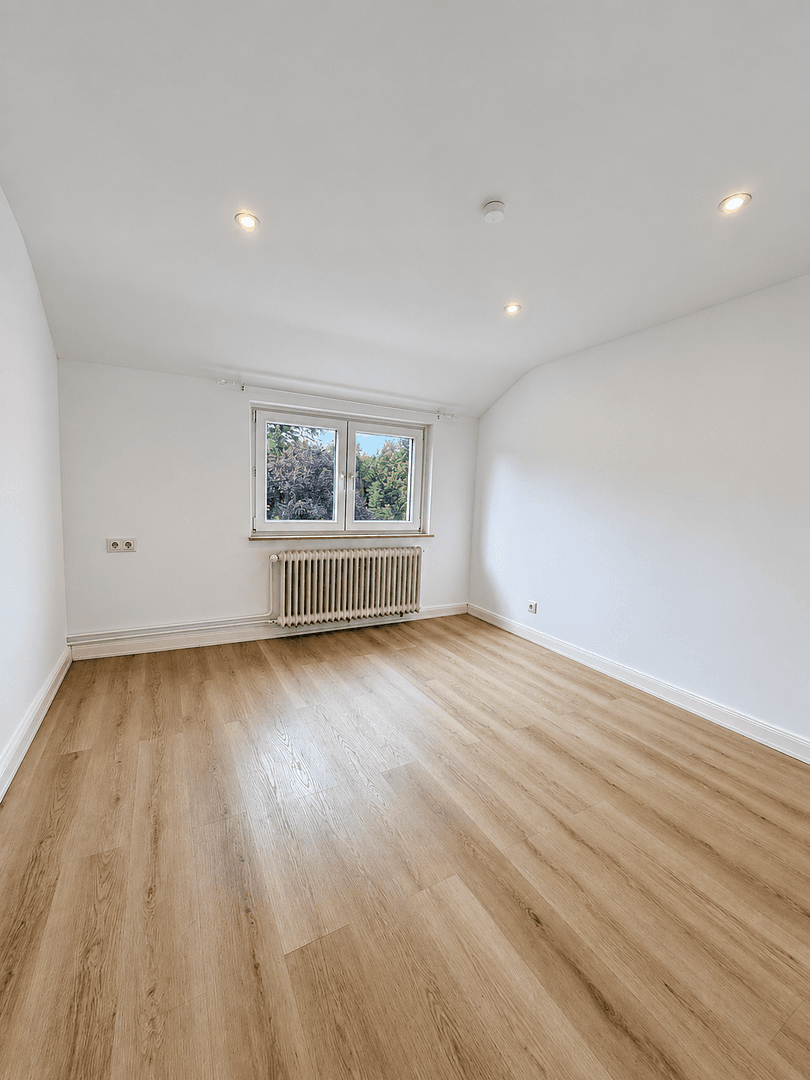 Prenájom bytu 5-izbový 130 m², Zum Fürstenmoor, Hamburg, Hamburg Prenájom bytu 5-izbový 130 m², Zum Fürstenmoor, Hamburg, Hamburg